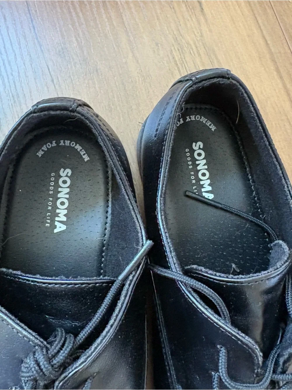 Sonoma Boys Black Lace-Up Oxfords size 4. INV25/578